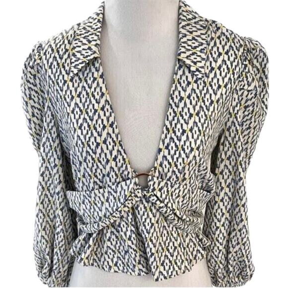 *New Alden Cropped Deep V Neckline Blouse – Sz L - Picture 3 of 7